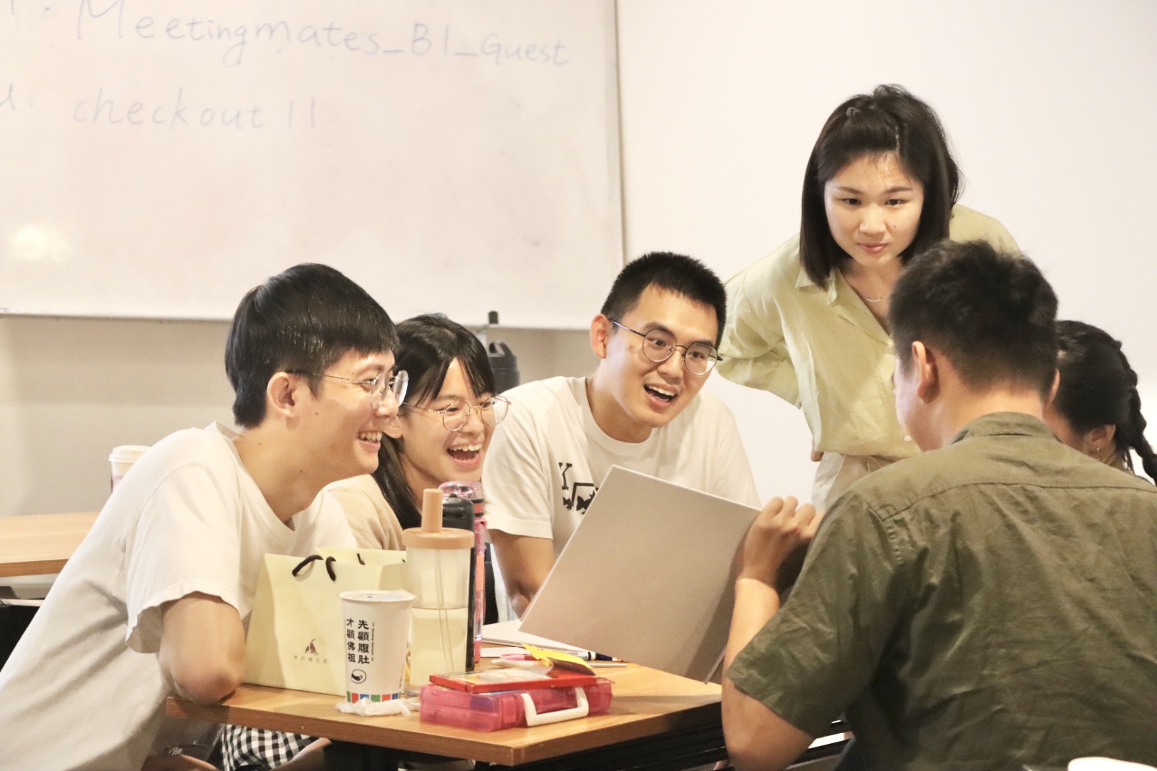 將支援網絡送進偏鄉，給予老師支持系統- 財團法人為台灣而教教育基金會- 愛的里程數